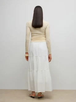 AWAMYRA Top