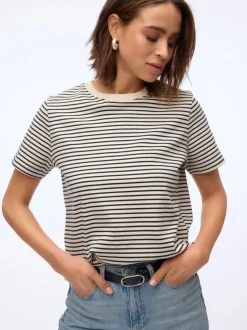AWJADA T-shirts