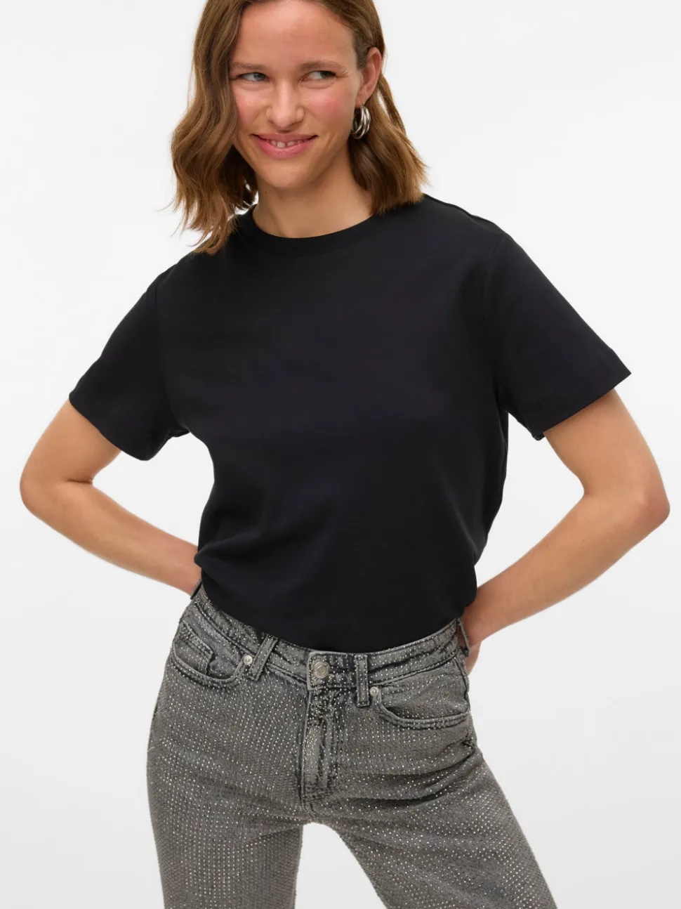 AWNAIMA T-shirts