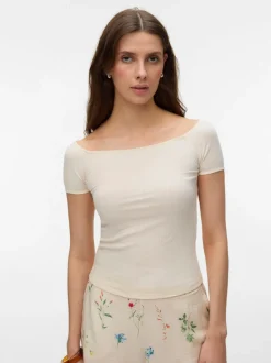 AWVERDE T-shirts