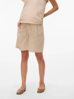 Regular fit Mid rise Shorts