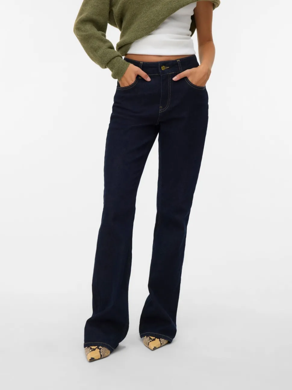 SNRANCY Mid rise Bootcut fit Jeans