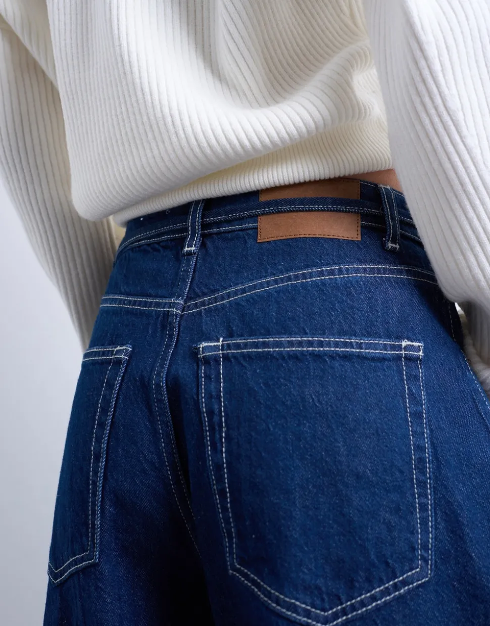 TSELODIE Barrel fit Jeans