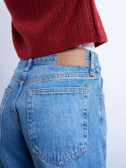 TSRUNWAY Mid rise Straight fit Jeans