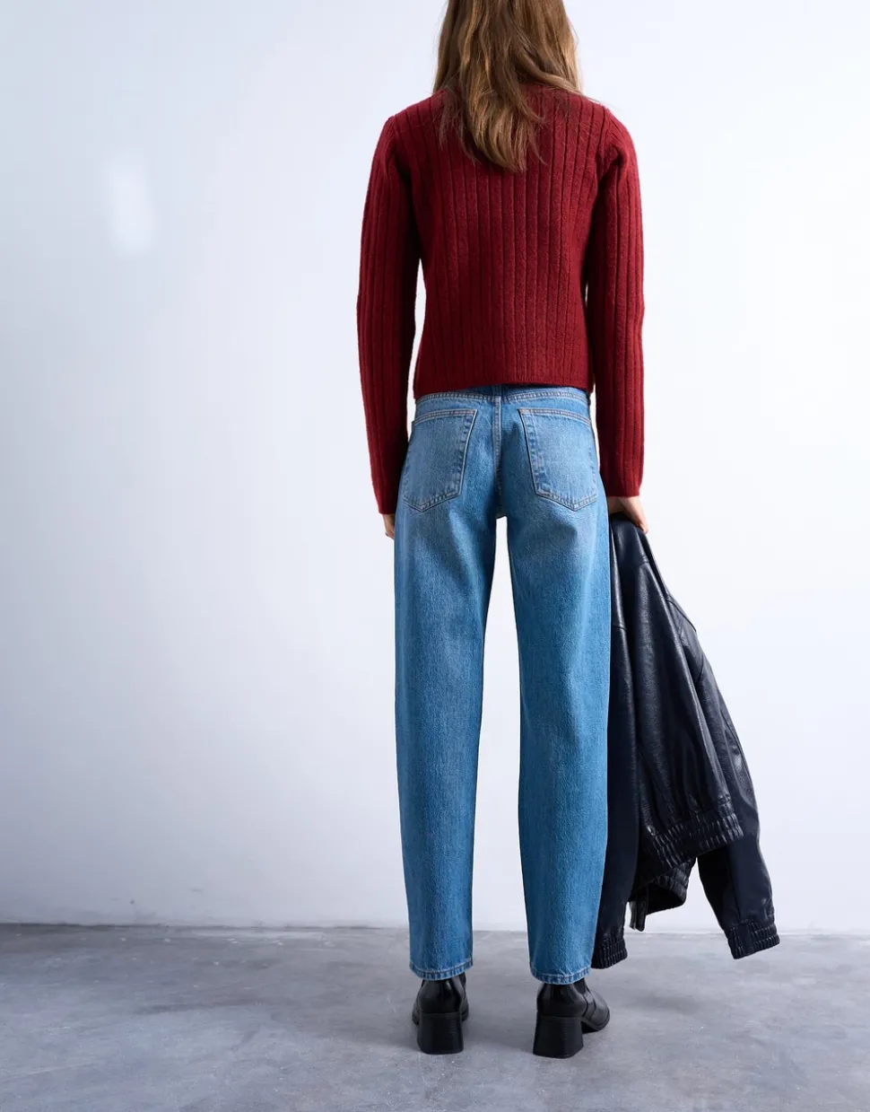 TSRUNWAY Mid rise Straight fit Jeans