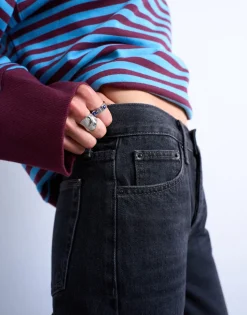 TSRUNWAY Mid rise Straight fit Jeans