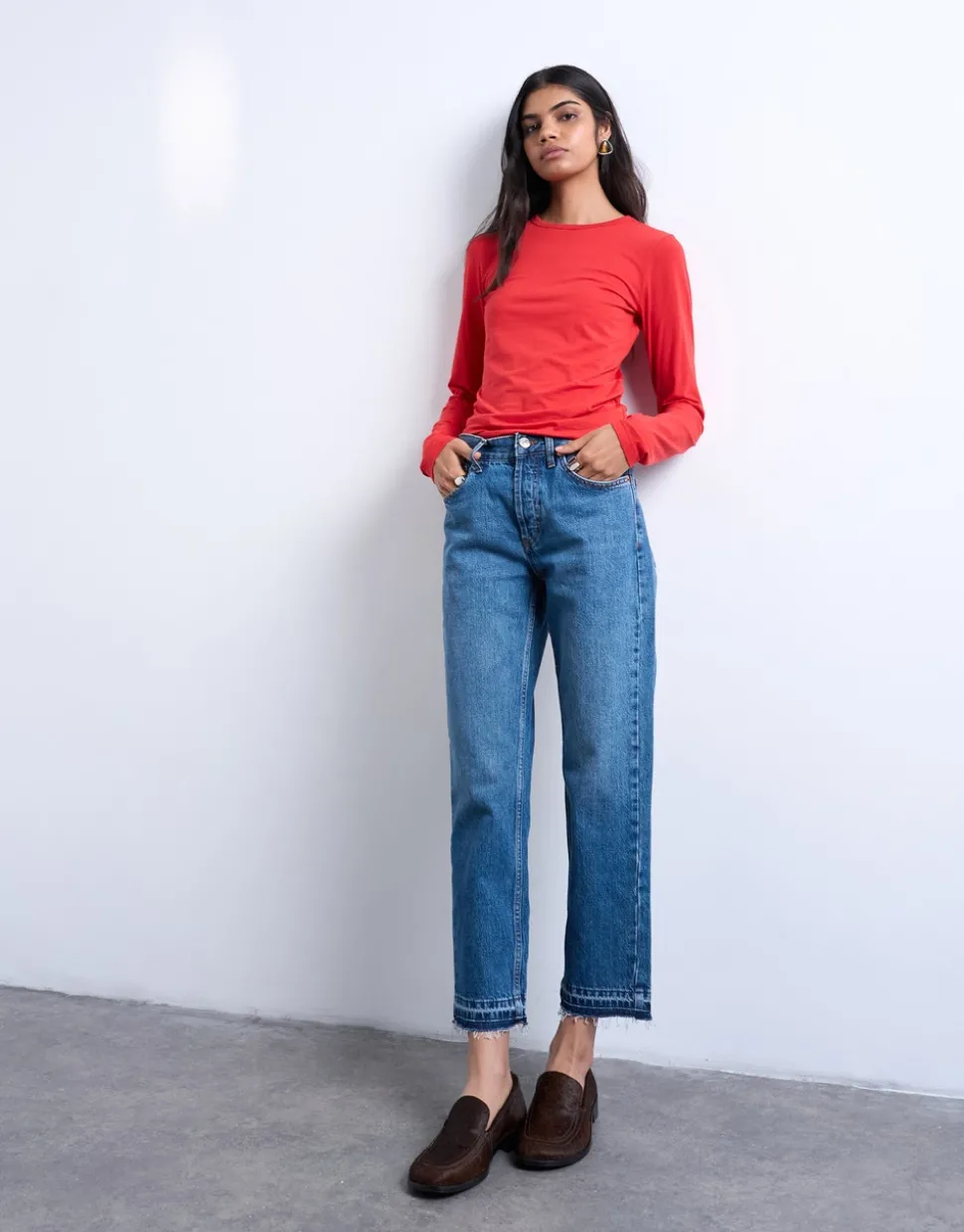 TSRUNWAY Mid rise Straight fit Jeans