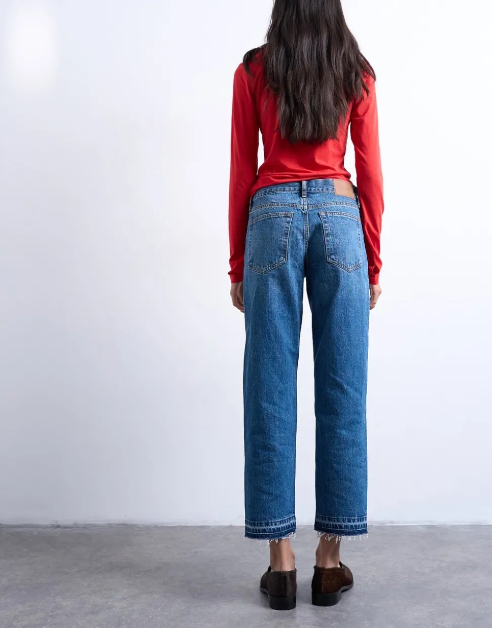 TSRUNWAY Mid rise Straight fit Jeans