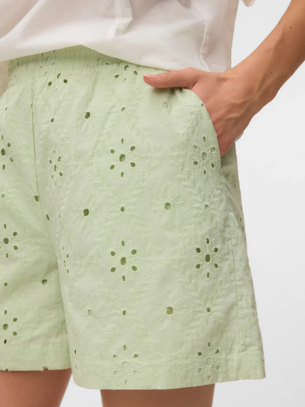 VMELIZA Shorts
