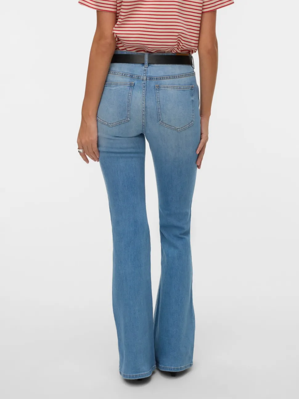 VMELLA Mid rise Bootcut fit Jeans