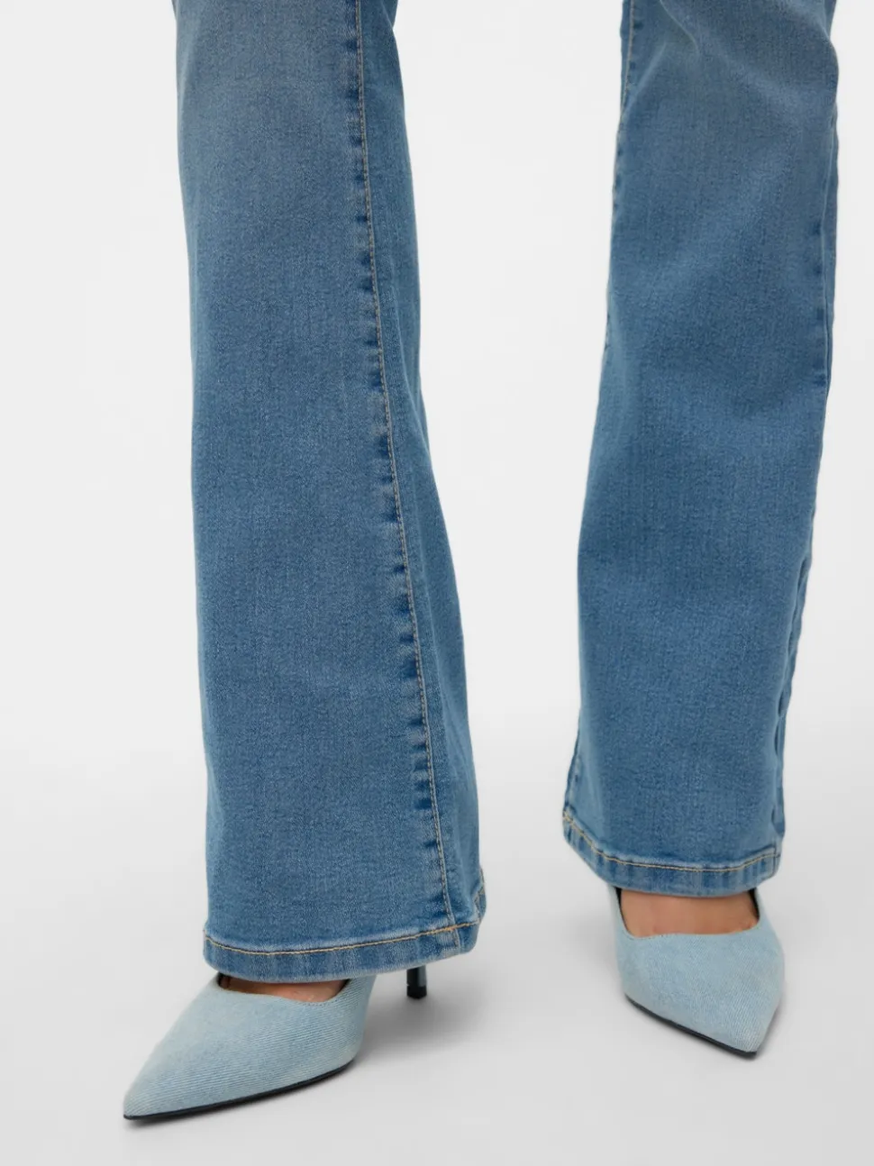 VMELLY Mid rise Flared fit Jeans