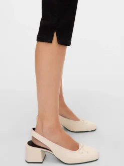 VMELLY Mid rise Slim fit Capris