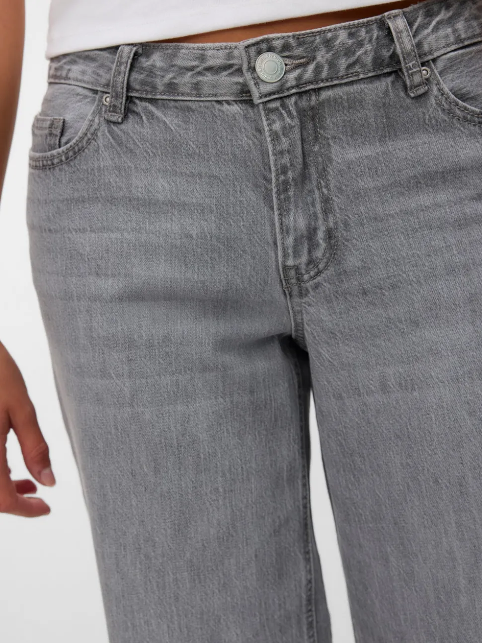 VMFAYE Low rise Wide leg fit Jeans