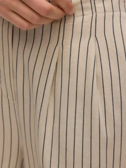 VMJESMILO Shorts