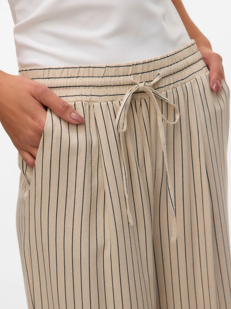 VMJESMILO Mid waist Broek