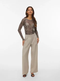 VMLOVA Top