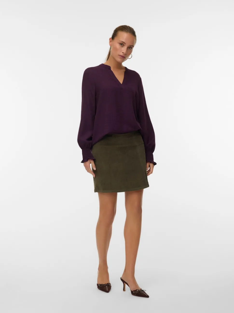 VMMELANEY Top