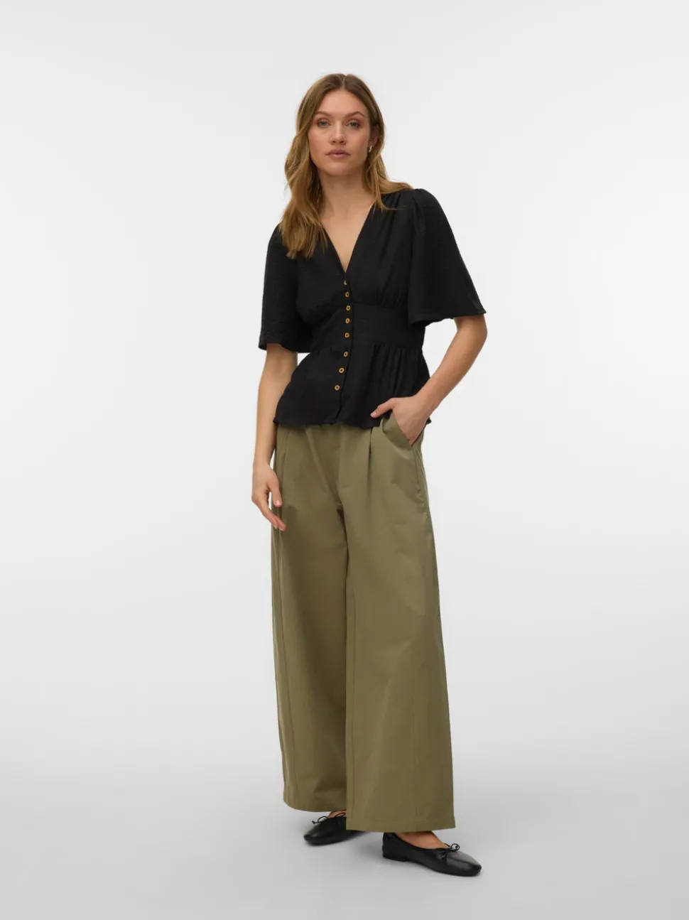 VMMELANEY Top