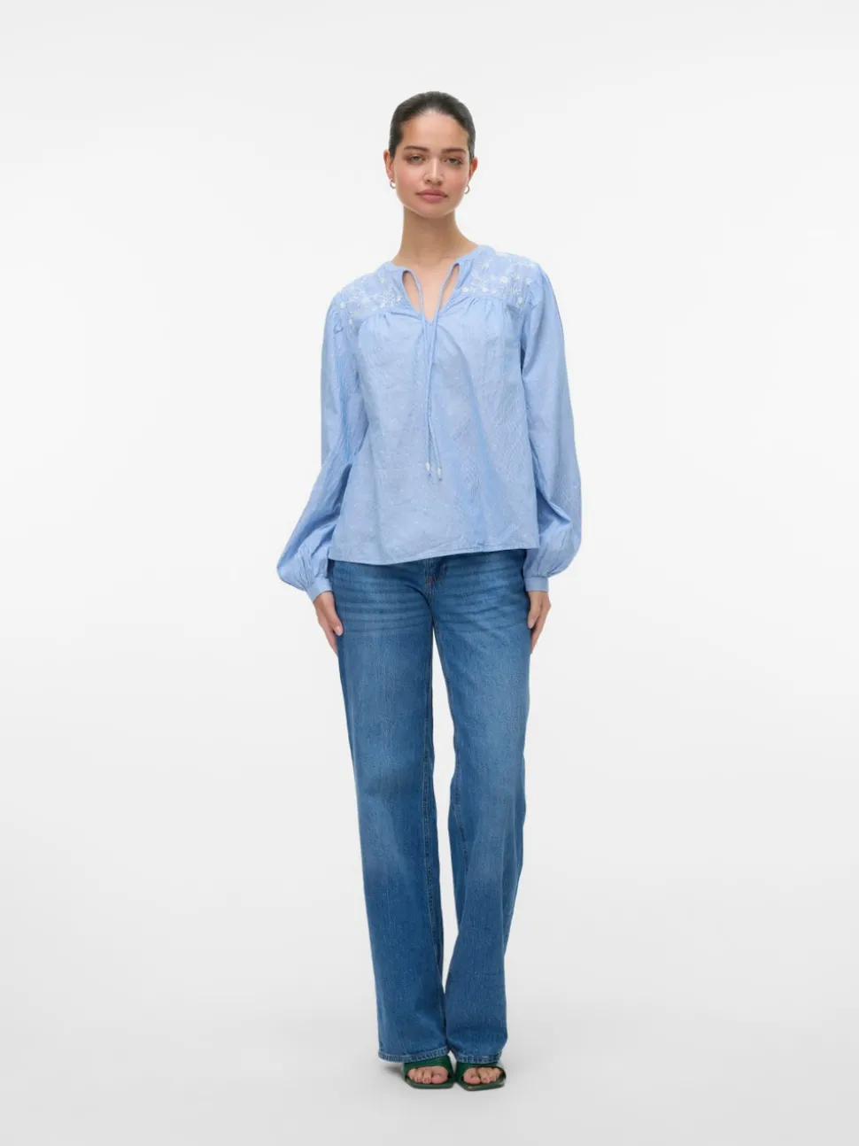 VMNIKA Top