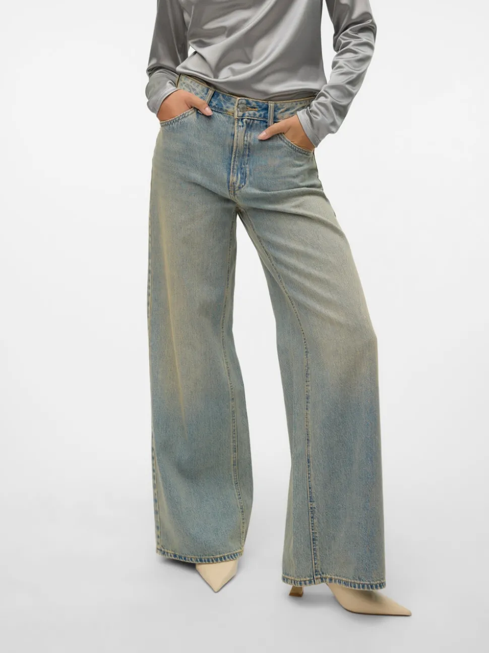 VMREMY Mid rise Wide leg fit Jeans