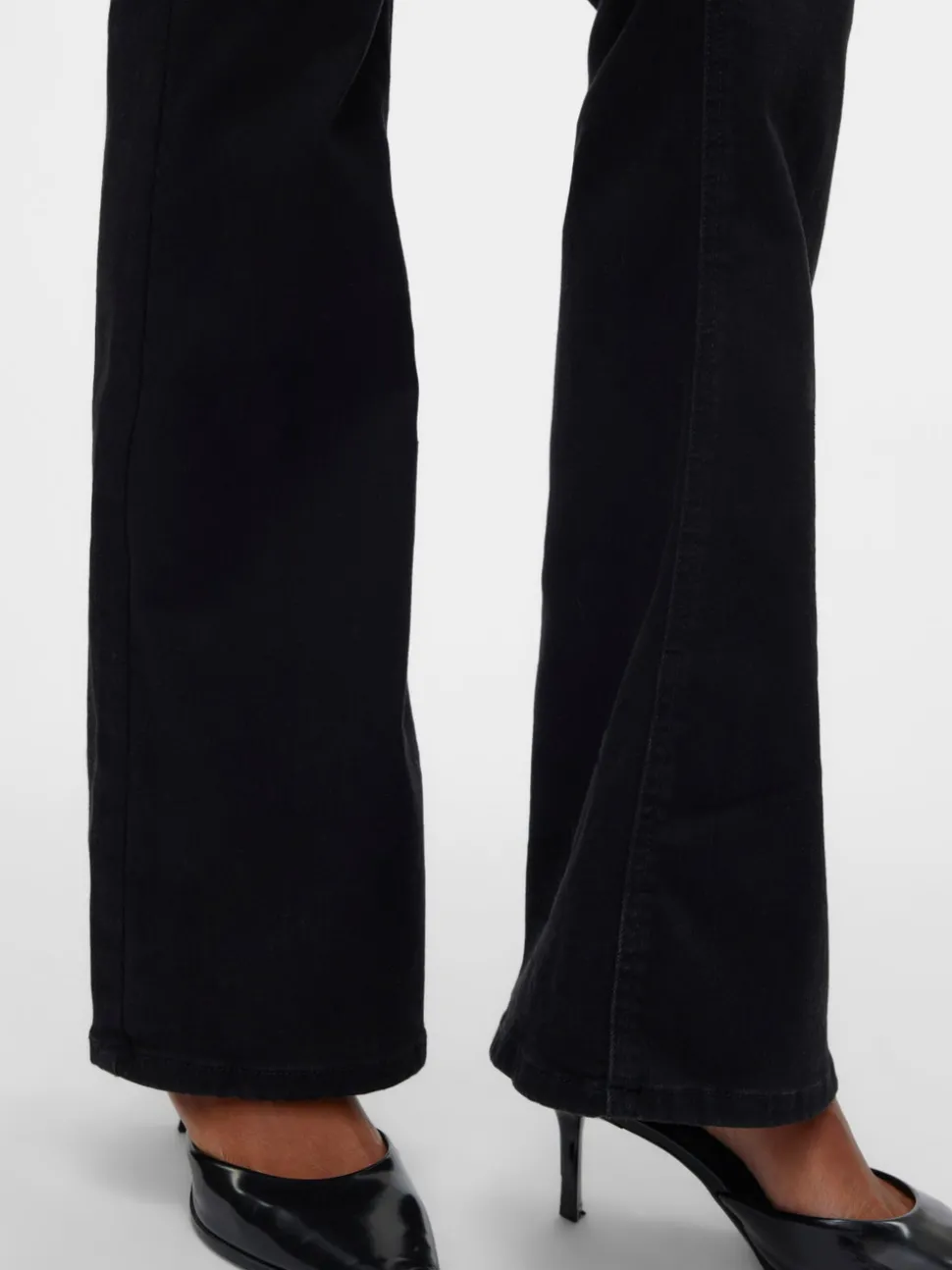 VMSIGI Low rise Flared fit Jeans