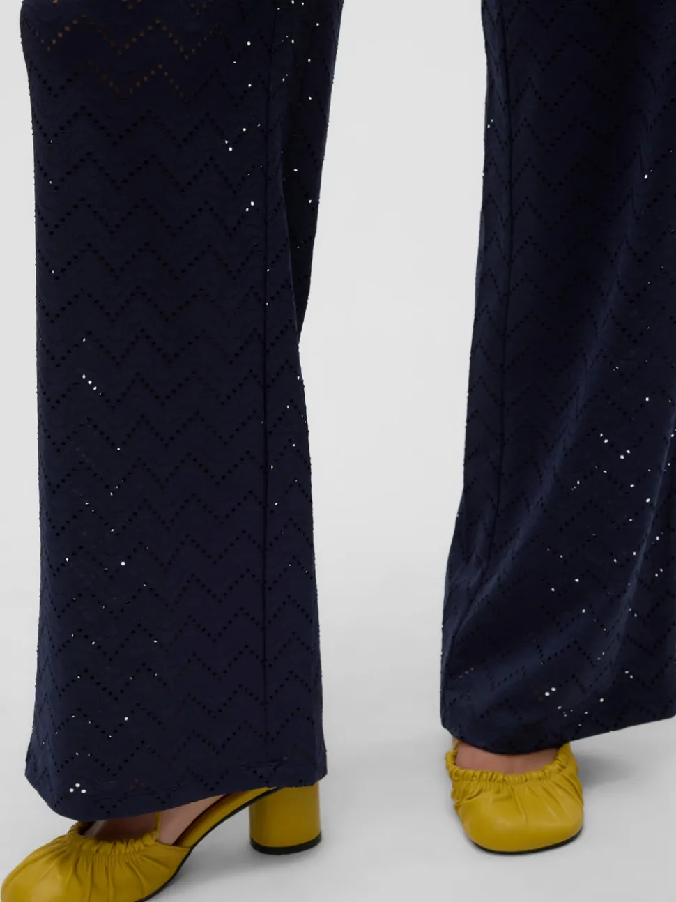 VMTHAS Mid waist Broek