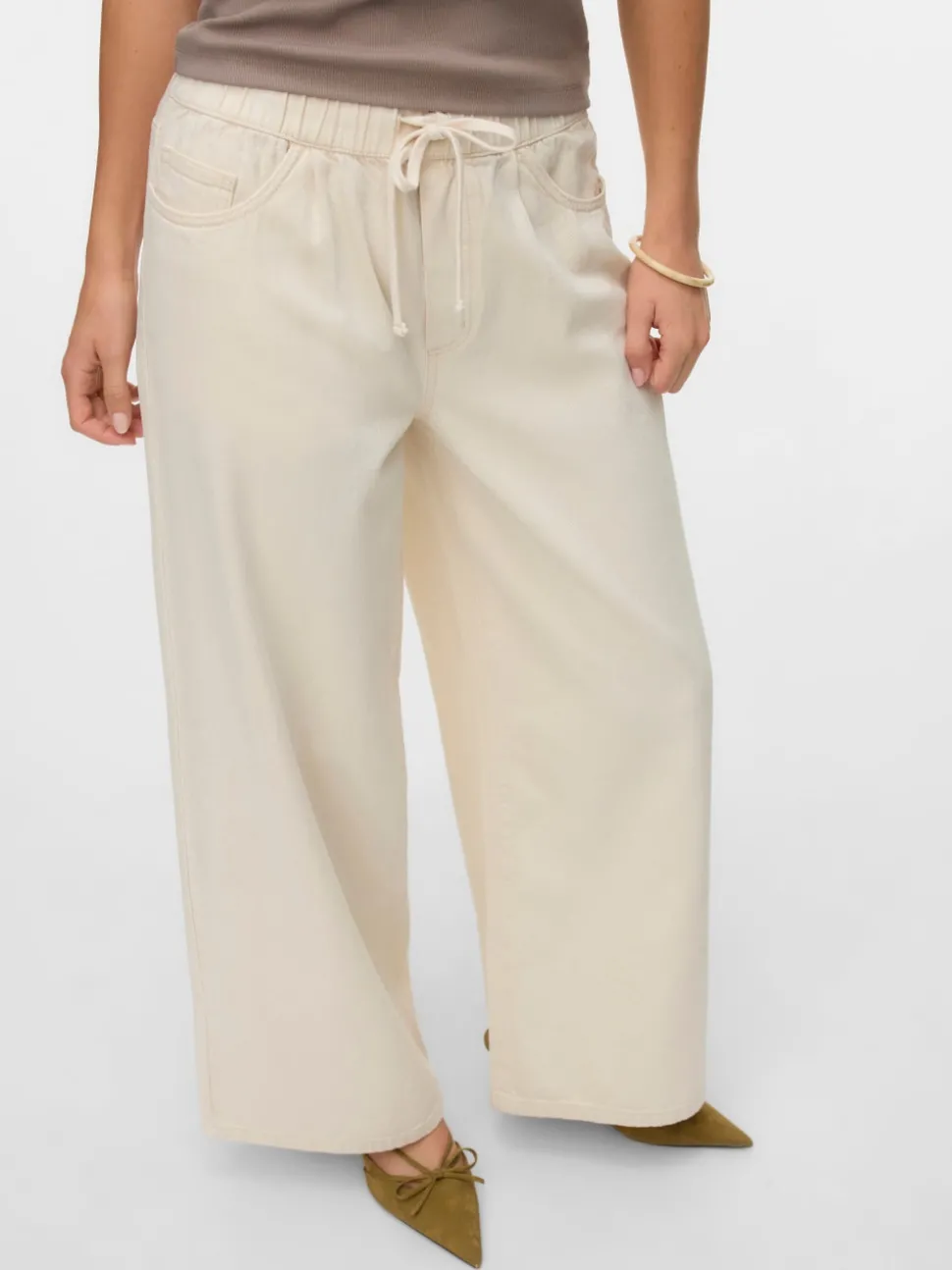 VMVALERIA Mid rise Wide leg fit Jeans