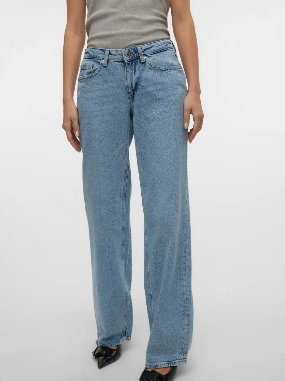 VMVANESSA Low rise Wide leg fit Jeans